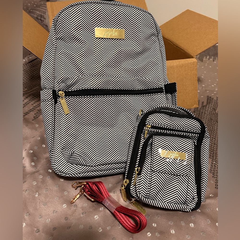 Jujube NWT Bundle! Midi backpack, mini brb, and additional woven strap!